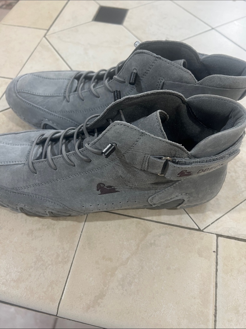 DEER Men's Gray Suede High-Top Boots